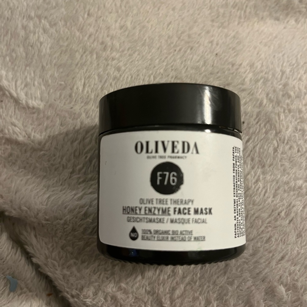 oliveda f76 honey enzyme face mask